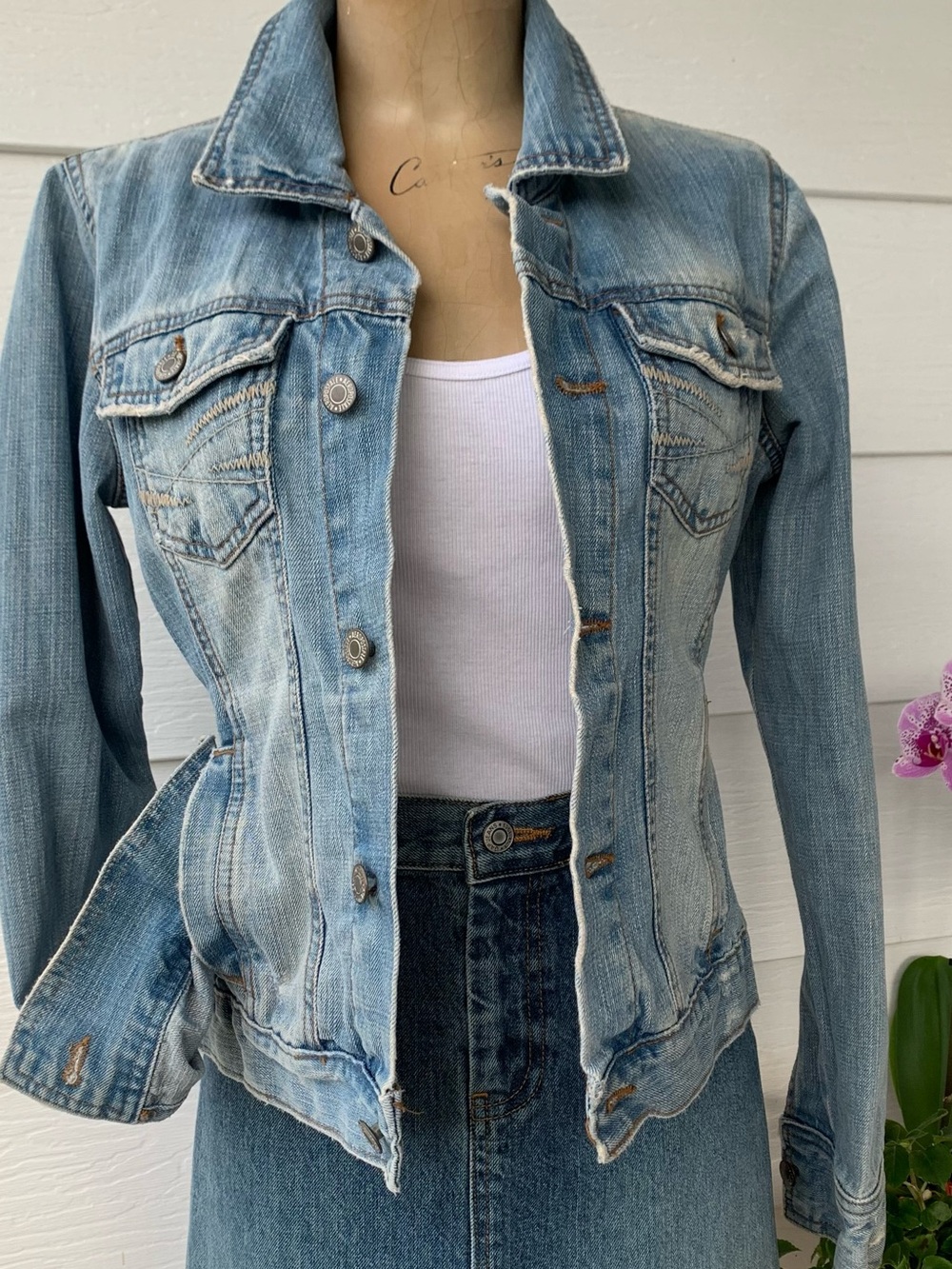 Aeropostale denim jacket Women’s Light Wash Distressed Medium Jean Jacket
